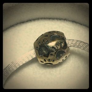 Chamilia paw print charm